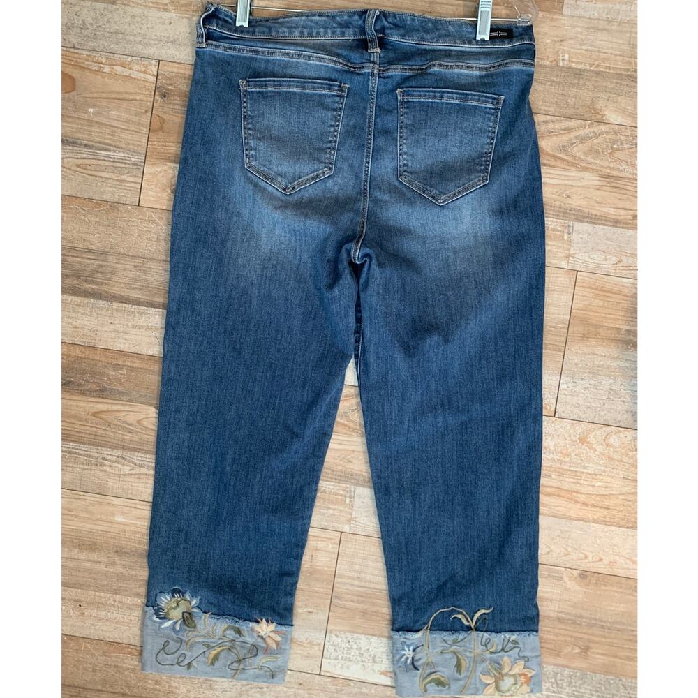 LIVERPOOL UPCYCLED EMBROIDERED CUFF CROP STRAIGHT HI RISE MED WASH JEANS 12/31 - Picture 3 of 5